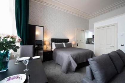 Grosvenor Suites - image 6