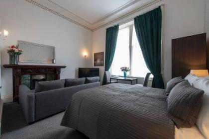 Grosvenor Suites - image 7