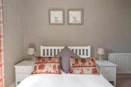 Sherwood Guest House - image 1