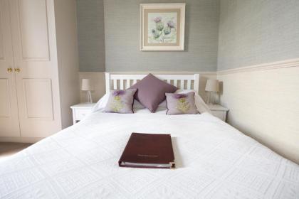 Sherwood Guest House - image 3