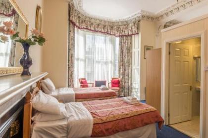 Menzies Guest House - image 1