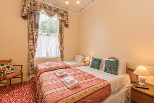 Menzies Guest House - image 2