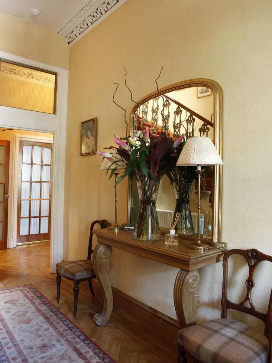 Abbotsford Guest House - image 5