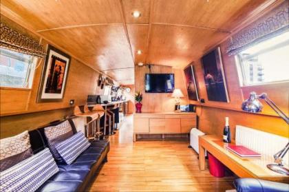 The Four Sisters Boatel - Houseboat - image 2