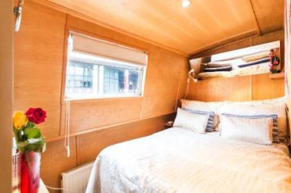 The Four Sisters Boatel - Houseboat - image 8