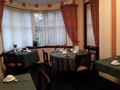 Acer Lodge Guest House - image 10