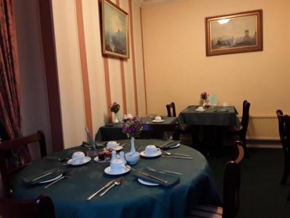 Acer Lodge Guest House - image 11