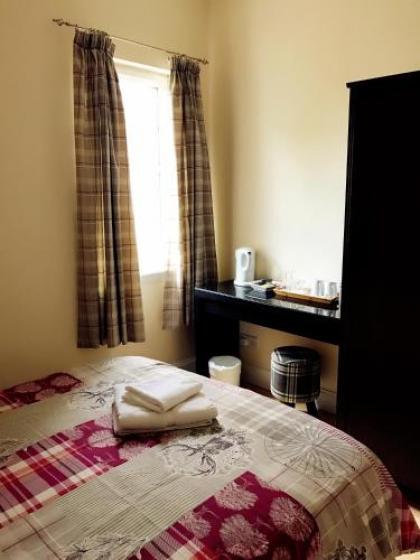 Acer Lodge Guest House - image 17