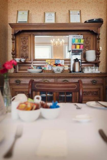 Elder York Guest House - image 11