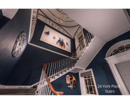 York Place Apartments by Destination Edinburgh - image 8