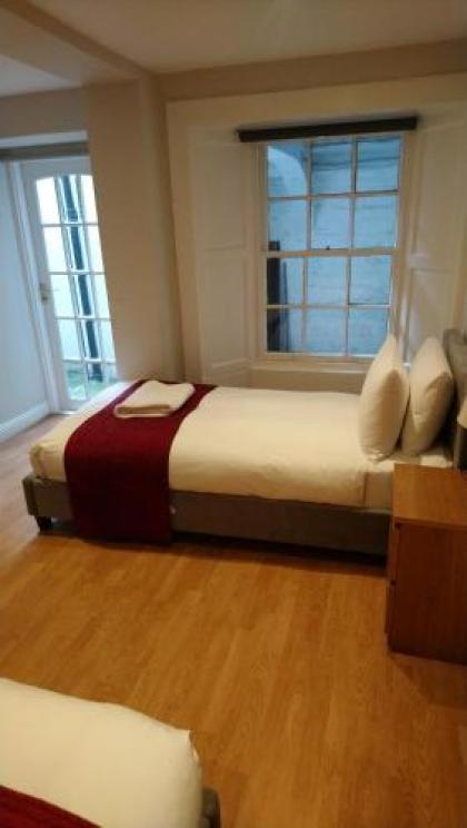 Southside Apartments by Destination Edinburgh - image 12