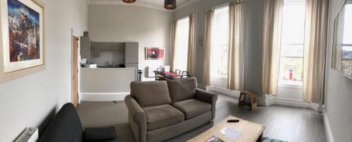 Southside Apartments by Destination Edinburgh - image 4