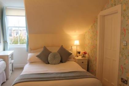 Sonas Guesthouse - image 10