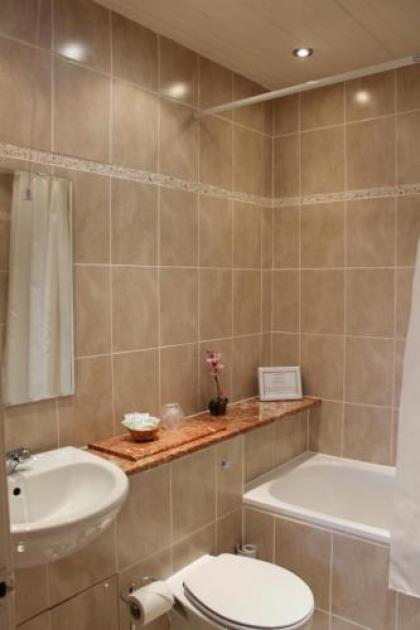 Sonas Guesthouse - image 20