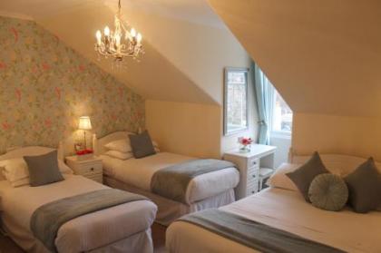 Sonas Guesthouse - image 9