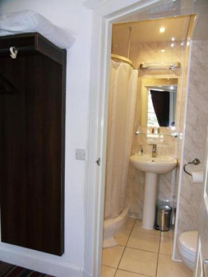 Blossom Guest House - image 13