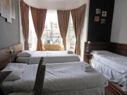 Blossom Guest House - image 15