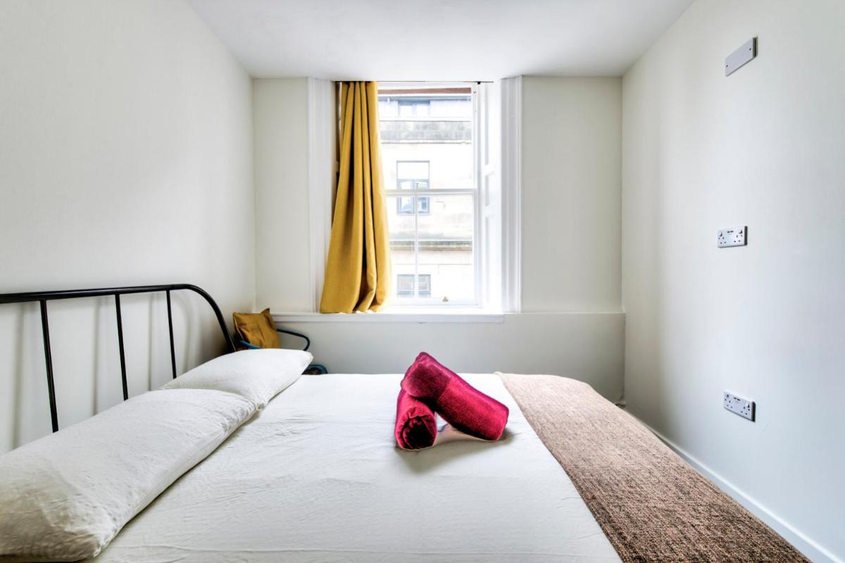 Haystack Hostel - image 2