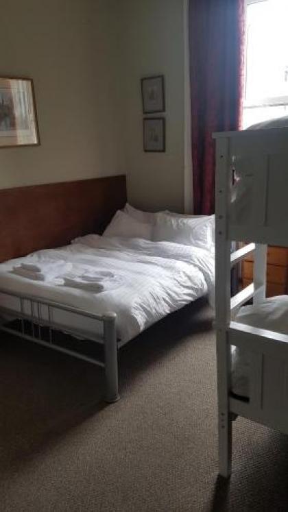 Ivy Braveheart Guest House - image 19