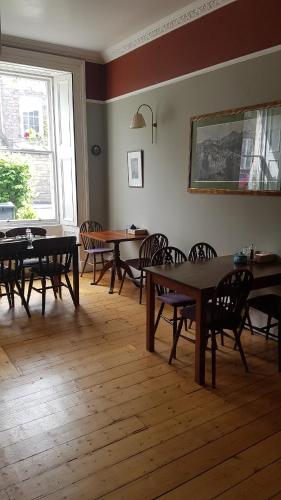 Ivy Braveheart Guest House - image 6