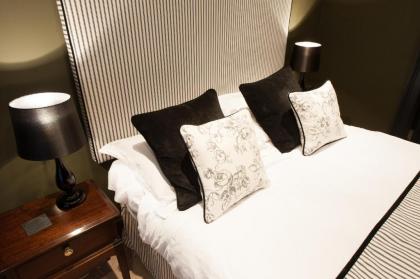 No. 11 Boutique Hotel - image 11