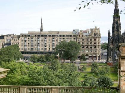 Mercure Edinburgh City - Princes Street Hotel - image 1
