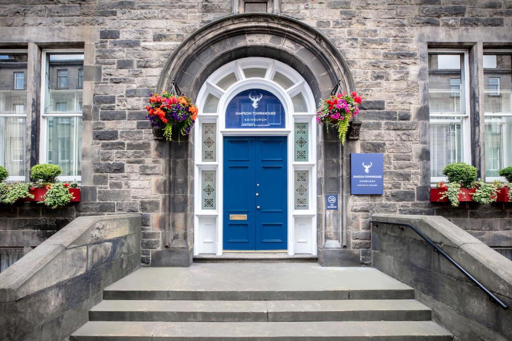 Leonardo Edinburgh City - image 2