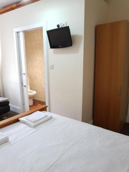 Dalry Guesthouse - image 10