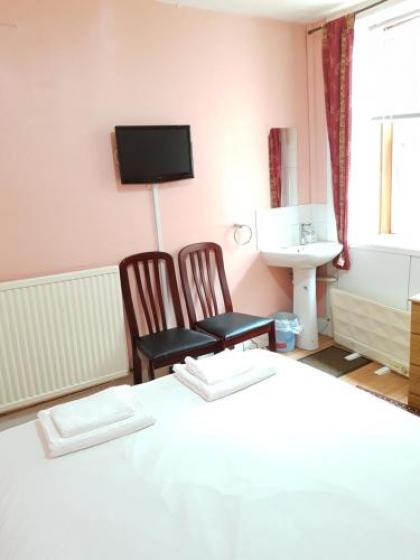 Dalry Guesthouse - image 8