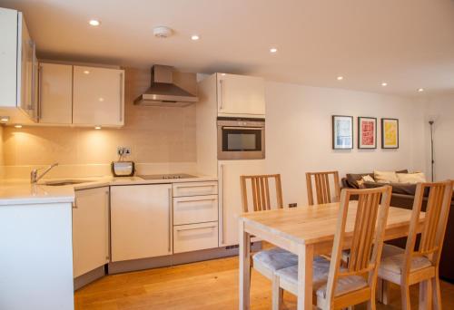 My-Canning Street Apartments - image 5
