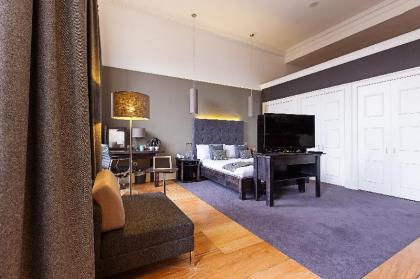 Rooms & Suites Picardy Place - image 18