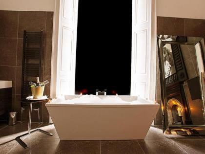 Rooms & Suites Picardy Place - image 7