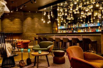 Motel One Edinburgh-Royal - image 8