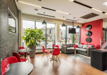 Haymarket Hub Hotel - image 2