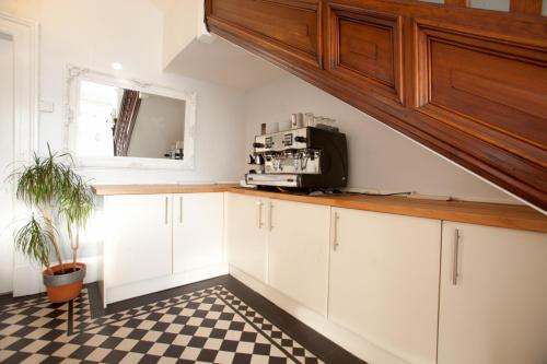 Garfield Guest House - image 6