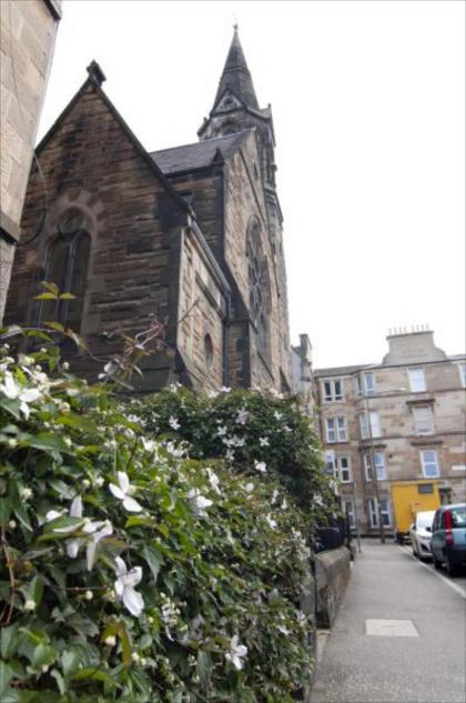 Edinburgh Church Apartments - image 10