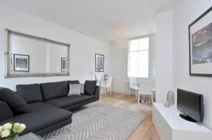 Destiny Scotland - St Andrew Square Apartments - image 14