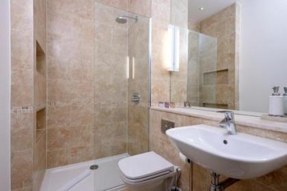 Destiny Scotland - St Andrew Square Apartments - image 2
