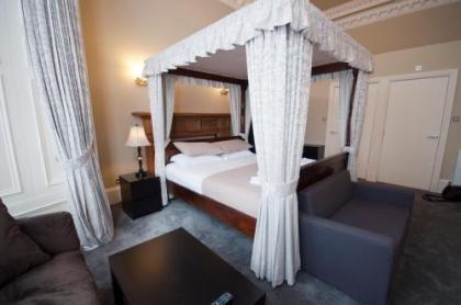 Palmerston Suites - image 15