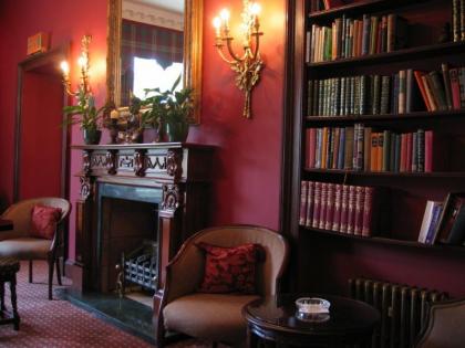Melville Castle Hotel - image 3