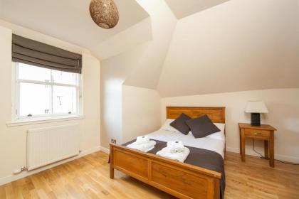 Burnets Apartments - image 27