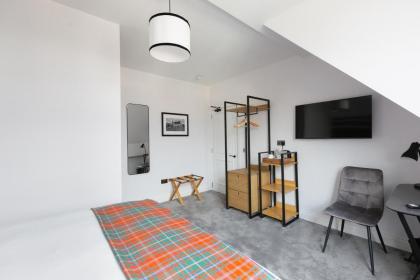 Castle Park Guest House - image 18