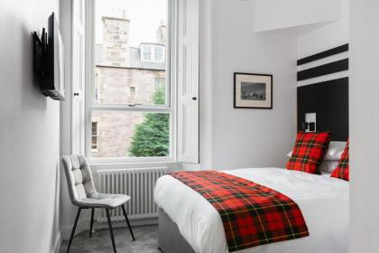 Castle Park Guest House - image 19