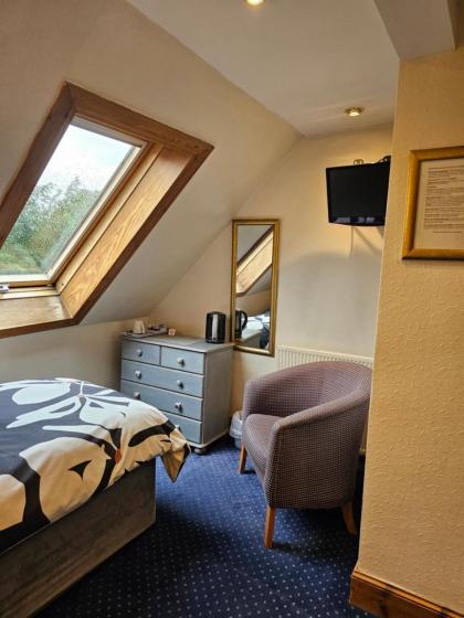 Smiths Guest House - image 14