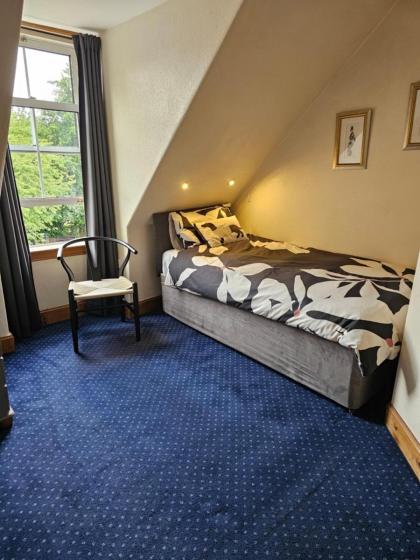 Smiths Guest House - image 18