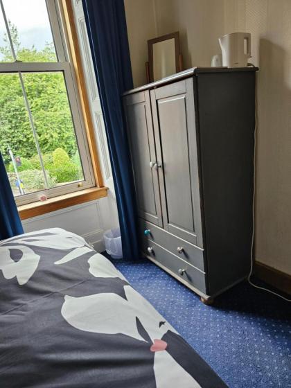 Smiths Guest House - image 24