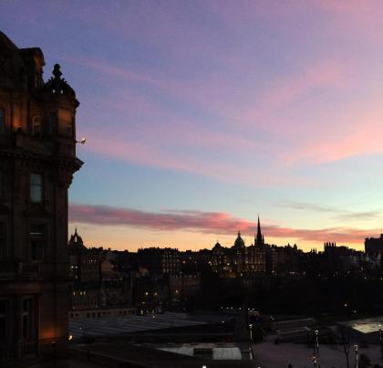 Motel One Edinburgh-Princes - image 9