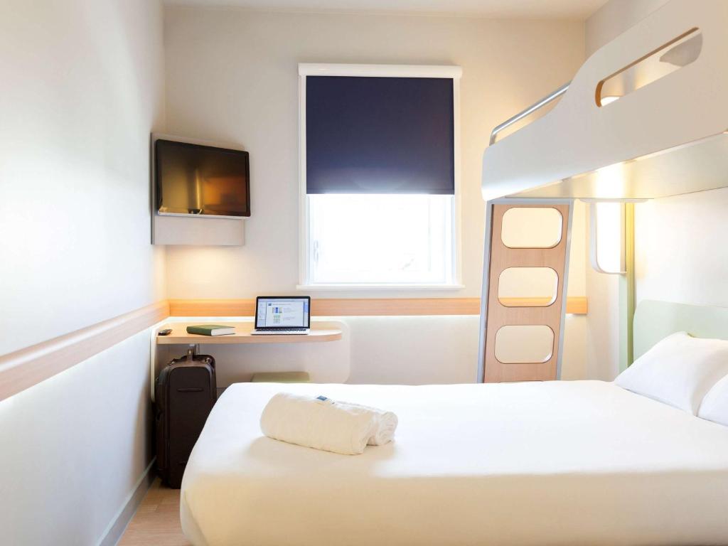 ibis budget Hotel Edinburgh Park - image 4