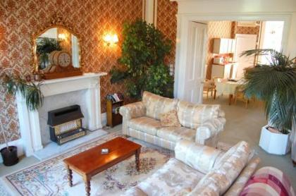 Regent Terrace Central and Charming Quiet - image 7