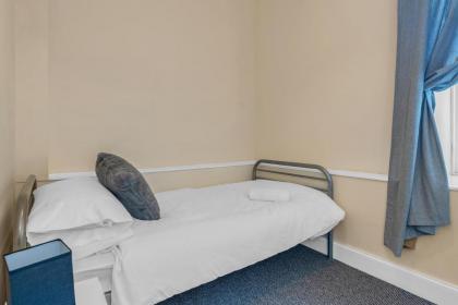 Edinburgh City Centre Jasmine Apartment -SLEEPS 7 - image 10